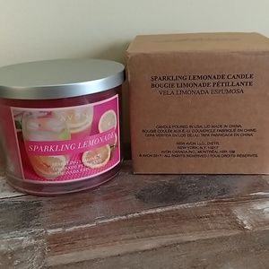 Avon 3 wick Sparkling Lemonade candle